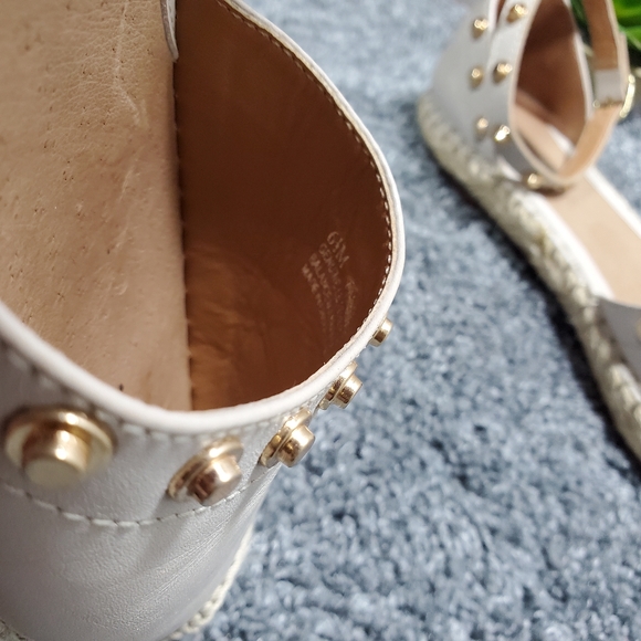 Halogen - Picture 5 of 7